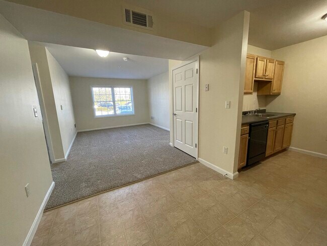 Building Photo - 10 Sentinel Court