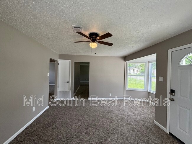 Building Photo - 1121 Vestal St
