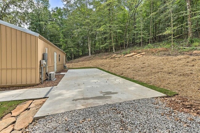 Building Photo - 75 S Tallassee Dr