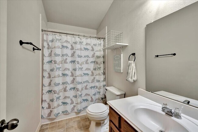 Building Photo - 4026 Bentwood Dr