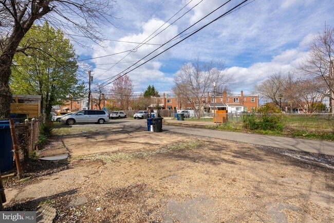 Building Photo - 156 Wesmond Dr