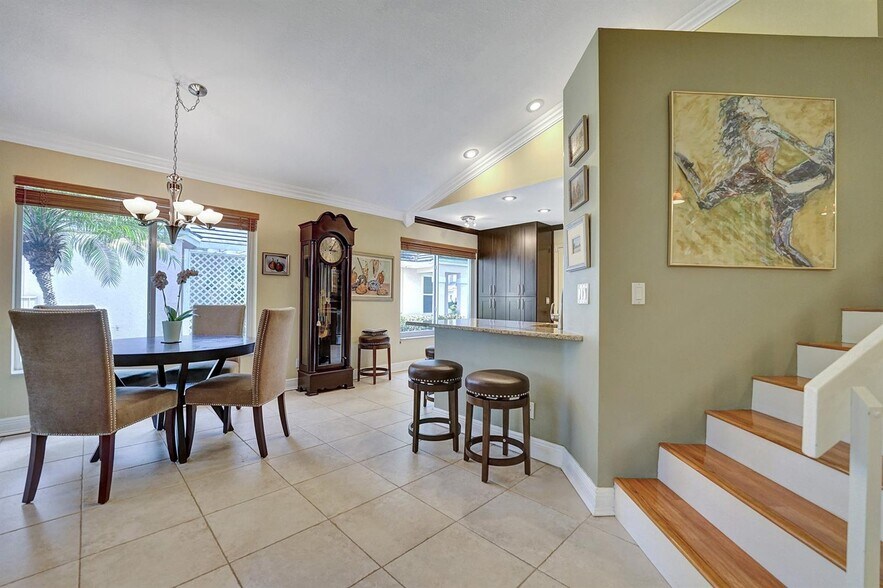 Building Photo - 2940 Myrtle Oak Cir