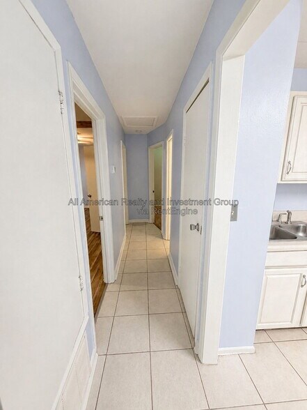 Building Photo - 66 Eglin St