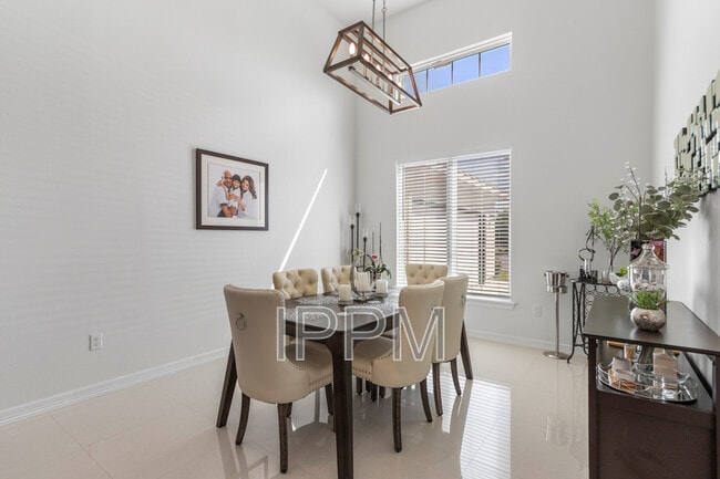 Building Photo - 1622 Helena Dr