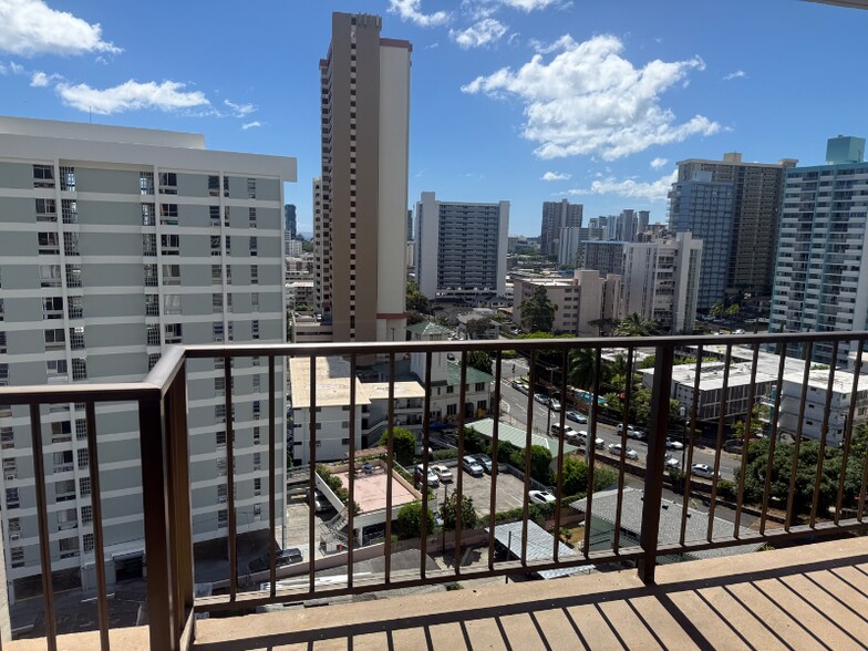 Primary Photo - 1630 Liholiho St