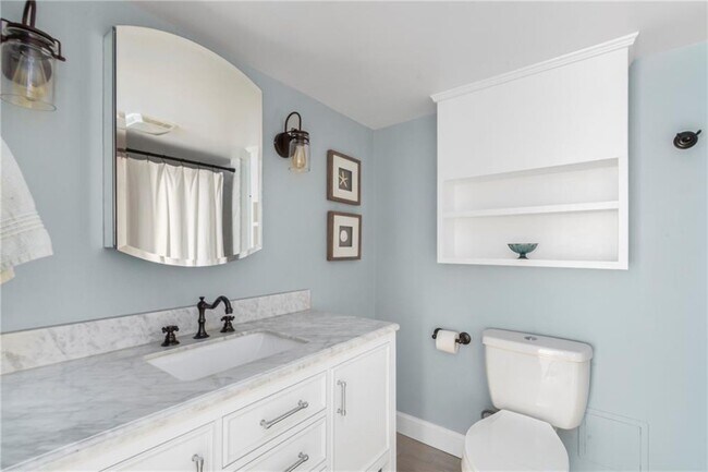 Building Photo - 147 Lyman St