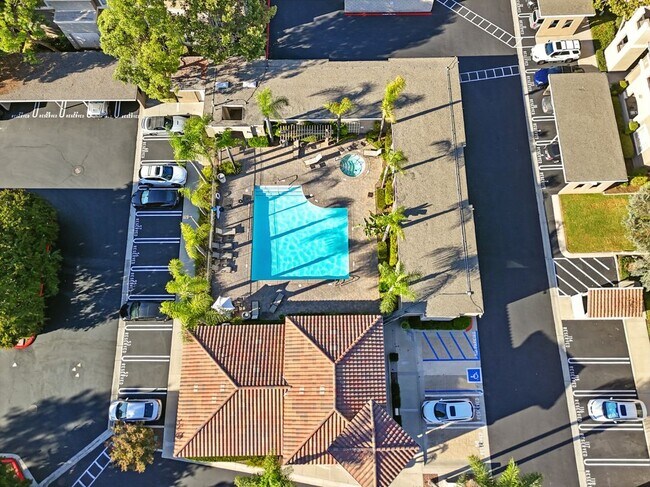 Building Photo - 22681 Oakgrove, 225