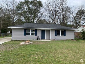 Building Photo - *NEWLY REMODELED*