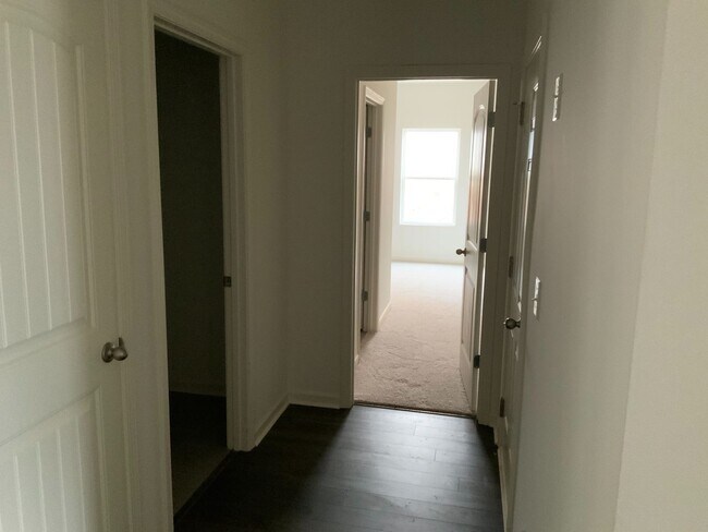 Building Photo - Coming Soon.   Springville’s Archers Cove 4BR /3BA/ 3 car garage 1 level