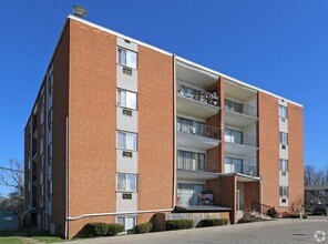 Building Photo - 5450 Beechmont Ave