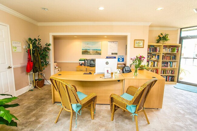 Building Photo - 6100 A1A S