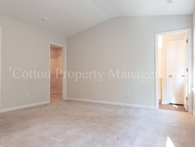 Building Photo - 9044 Laurel Bay Ln