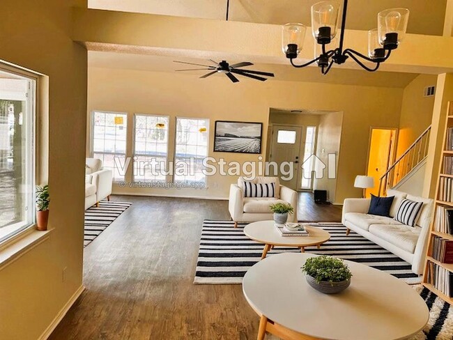 Building Photo - 13236 Kerrville Folkway