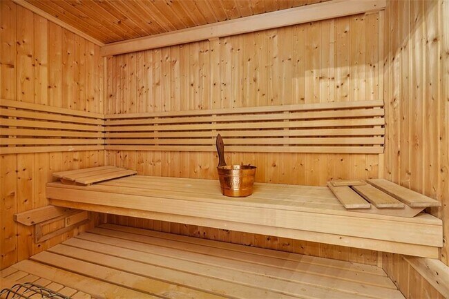 Building Photo - 210 Settlers Rd