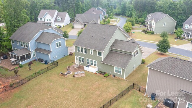 Building Photo - 428 Moses Dr