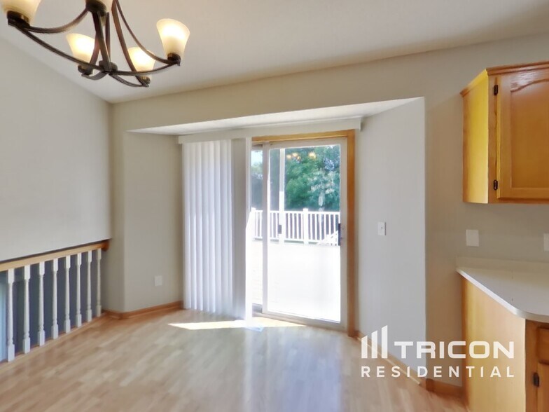 Building Photo - 2739 Zumbrota Cir NE