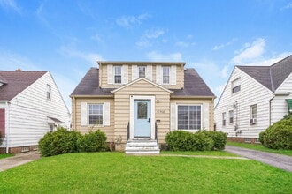 Building Photo - 18308 Edinboro Ave