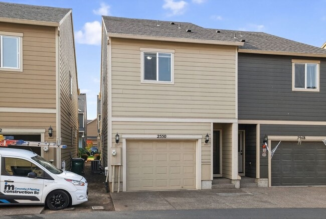Building Photo - $500 gift card with lease signed by 10/20/...
