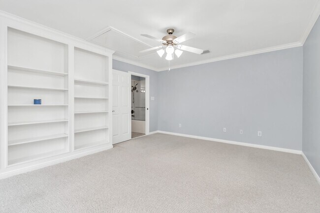 Building Photo - 2901 W Dallas St