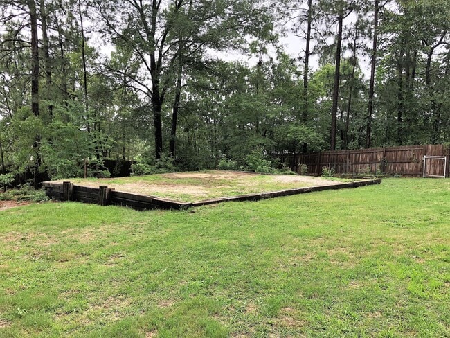 Building Photo - 122 Goudy Ct