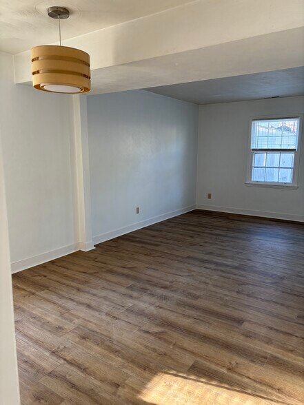 Building Photo - 2806 Newton Ct