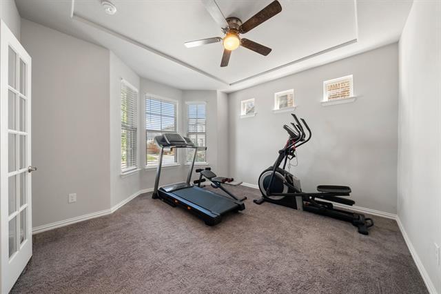 Building Photo - 2093 Almassera Dr