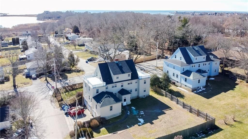 Building Photo - 118 Ruggles Ave