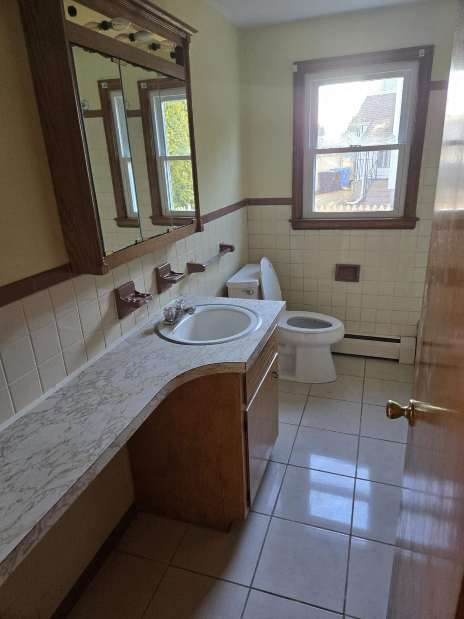 Building Photo - 144 Osgood Ave