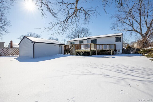 Building Photo - 3103 Falcon Ave