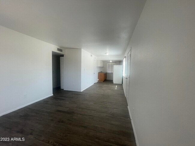 Building Photo - 4520 E Wood St