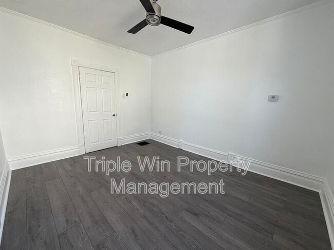 Building Photo - 123 W Thornton Ave