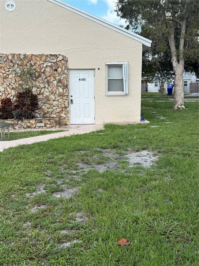 Primary Photo - 410 N 58th Ave