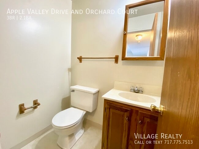 Building Photo - 110 Orchard Ct