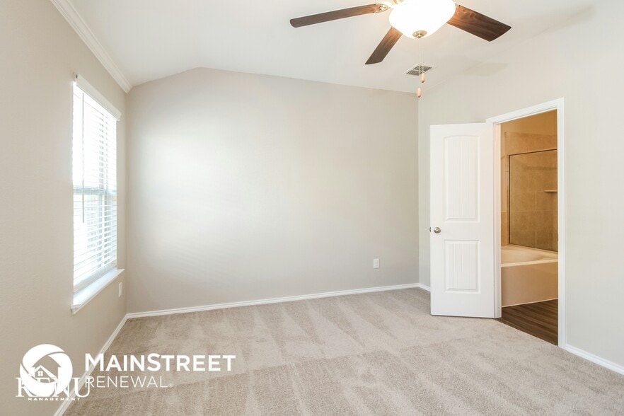 Building Photo - 416 Pollyann Trl