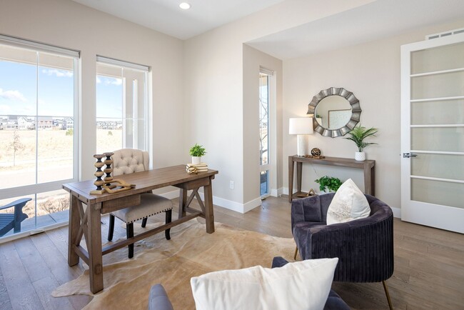 Building Photo - 6 Bedroom 5.5 Bathroom Single Family Home ...