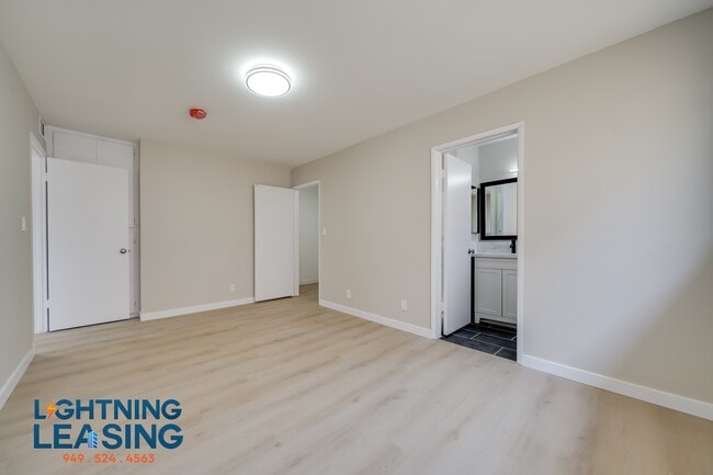 Building Photo - 1035 Hayworth Ave