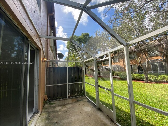 Building Photo - 1575 Veracruz Ln