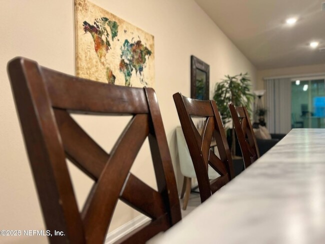 Building Photo - 106 Whispering Brk Dr