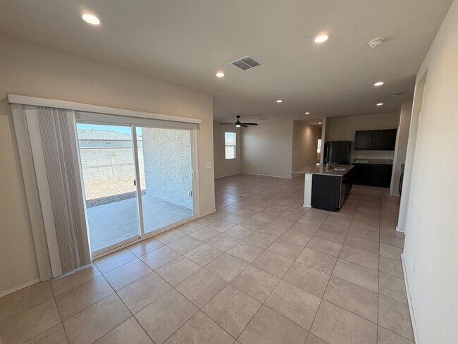 Building Photo - 18389 W Whispering Wind Dr