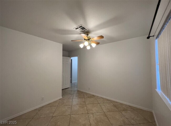 Building Photo - 8640 Cremona Dr
