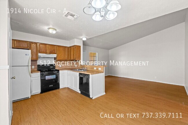 Building Photo - 1914 Nicole Cir