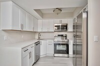 Building Photo - 4240 Village B Dr