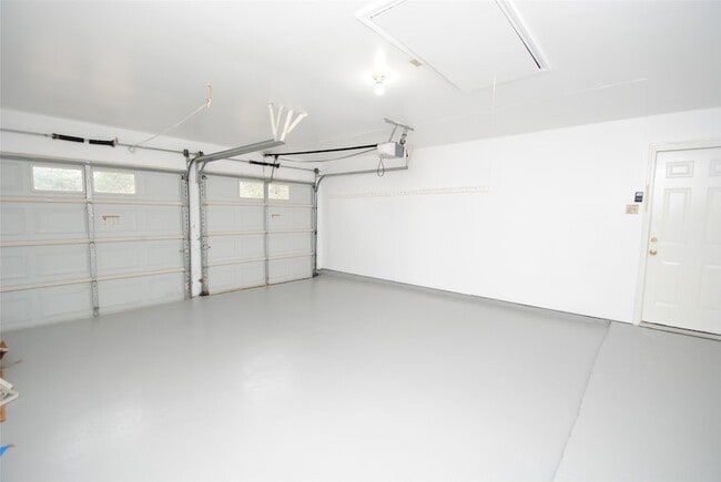 Building Photo - 16311 La Luna Dr