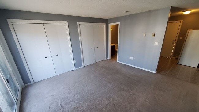 Building Photo - 134 W Main St