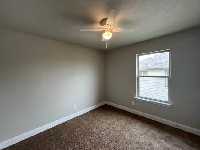 Building Photo - 13207 Reid Mdws