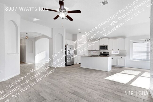 Building Photo - 8907 Wyatts Run-