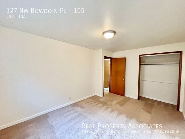 Building Photo - 127 NW Bowdoin Pl