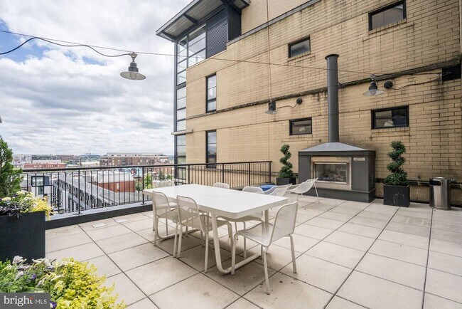 Building Photo - 2125 14th St NW