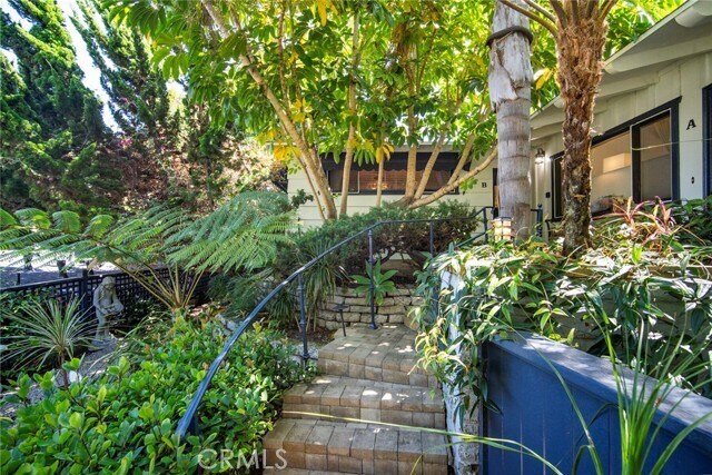 Building Photo - 33915 Robles Dr