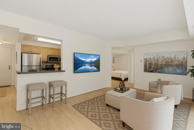 Building Photo - 4808 Moorland Ln
